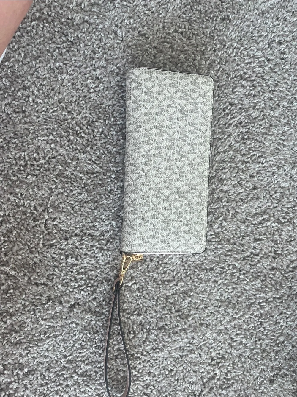 Michael Kors Gray Signature MK Wristlet Wallet with Gold Hardware NWT